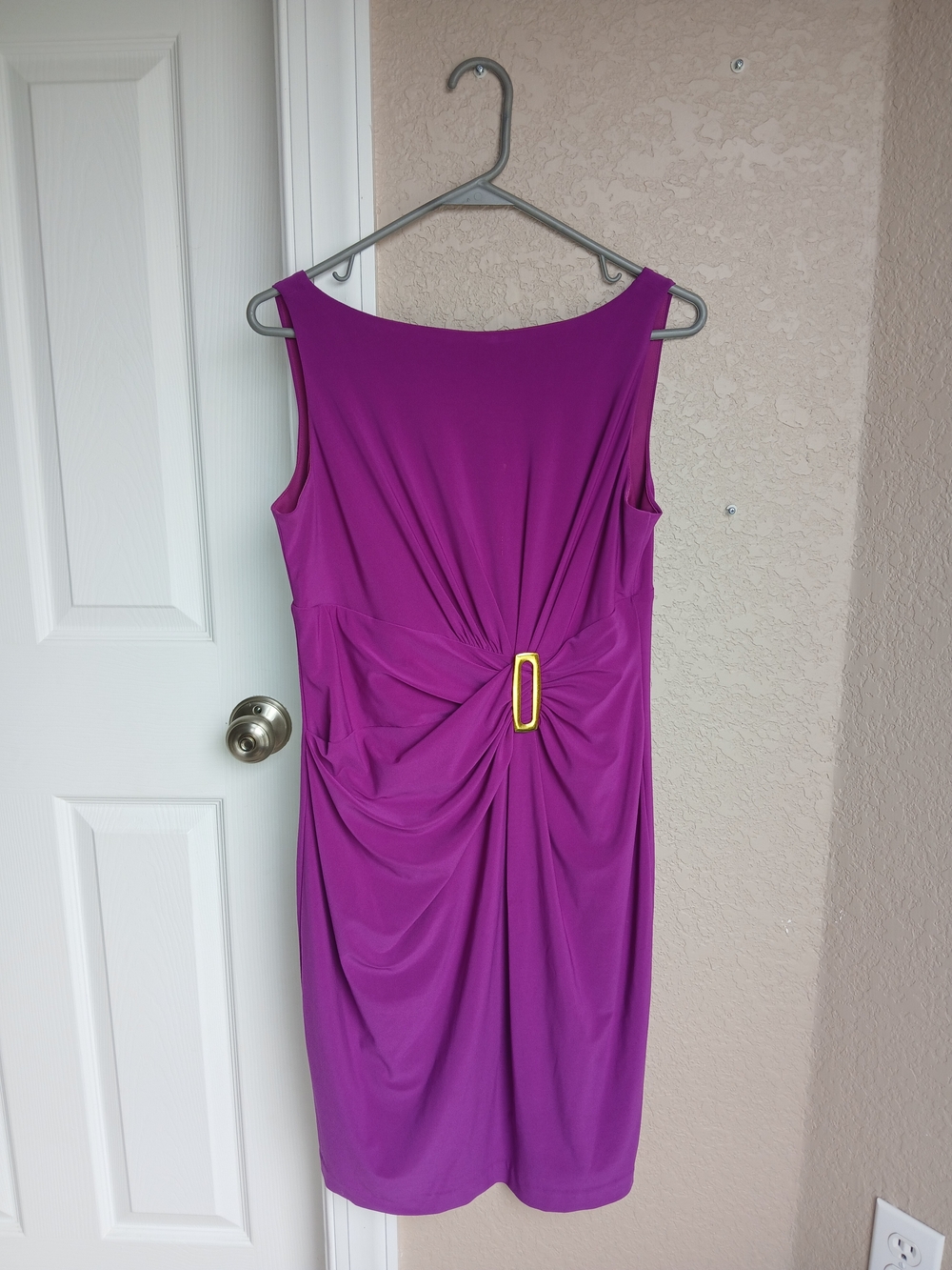Anne Klein Magenta Midi Sheath Dress with Decorative Buckle